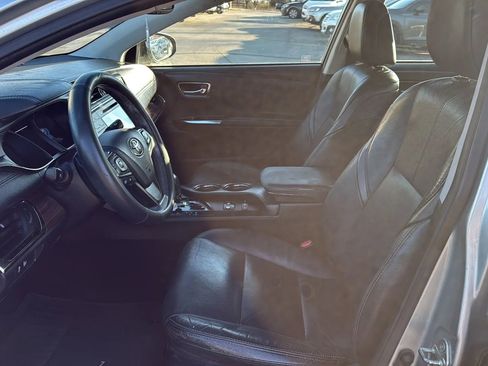 Used 2015 Toyota Avalon XLE Touring image 3