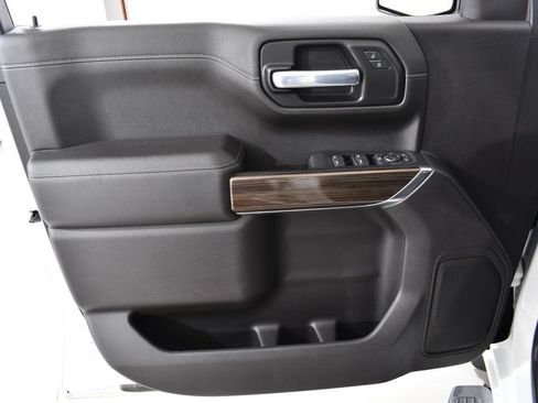 Used 2021 Chevrolet Silverado 1500 LT AWD/4WD image 23