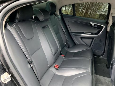 Used 2018 Volvo S60 T5 Dynamic w/ Vision Package AWD/4WD image 20