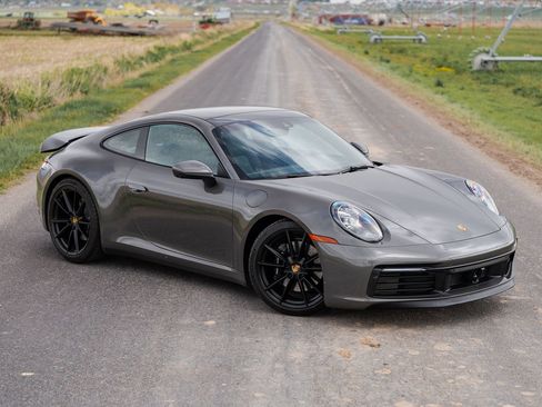 Used 2024 Porsche 911 Carrera 4S AWD/4WD image 2