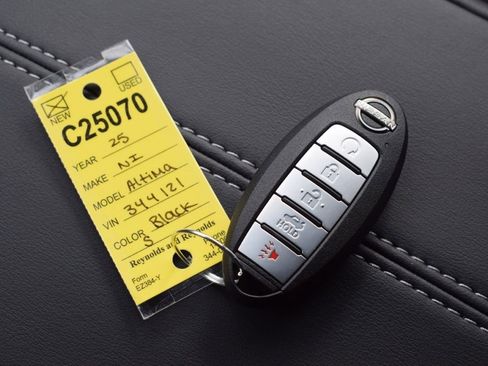 New 2025 Nissan Altima 2.5 S image 18