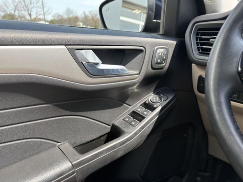 Used 2021 Ford Escape SEL w/ Technology Package image 13