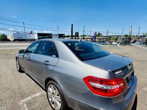 Used 2013 Mercedes-Benz E 350 4MATIC Sedan image 6