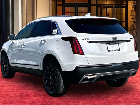 New 2026 Cadillac XT5 Premium Luxury w/ LPO, ONYX Package FWD image 4