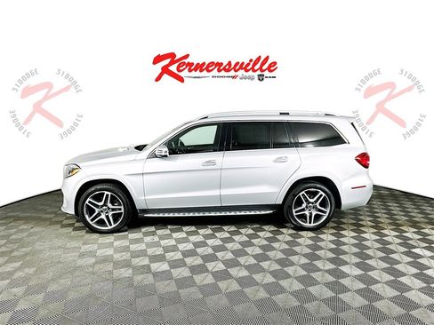 Used 2019 Mercedes-Benz GLS 550 4MATIC image 4