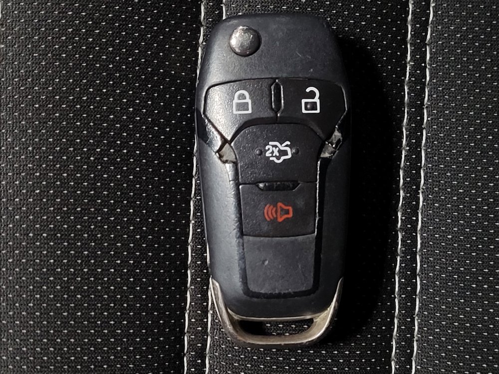 Used 2014 Ford Fusion SE FWD image 32