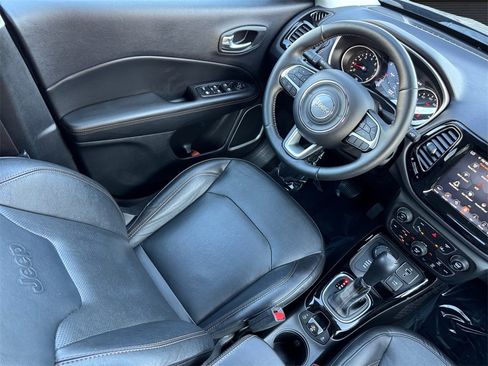 Used 2018 Jeep Compass Limited w/ Navigation Group image 14