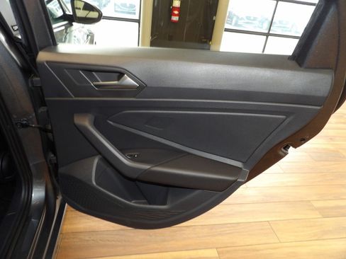 Used 2023 Volkswagen Jetta Sport image 15