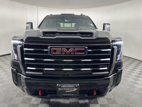 Used 2025 GMC Sierra 3500 AT4 w/ AT4 Premium Plus Package AWD/4WD image 8