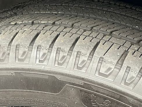 Certified 2025 Ford Expedition Max Platinum w/ Stealth Appearance Package image 11