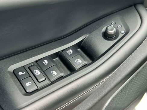 Certified 2022 Jeep Grand Cherokee Altitude AWD/4WD image 17