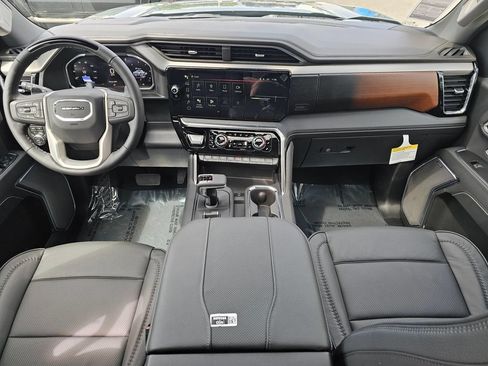 New 2026 GMC Sierra 1500 Denali AWD/4WD image 17