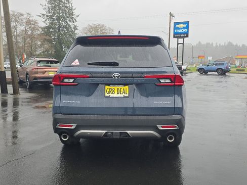 New 2026 Toyota Grand Highlander AWD Hybrid image 8