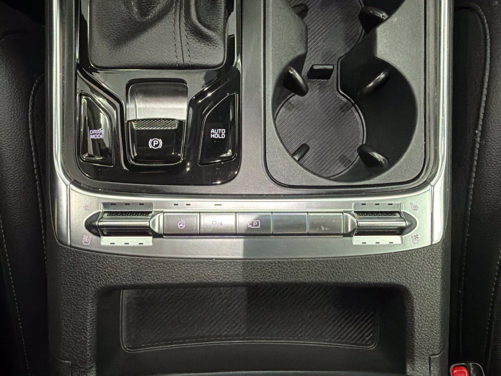 Used 2025 Kia Carnival SX Prestige FWD image 21