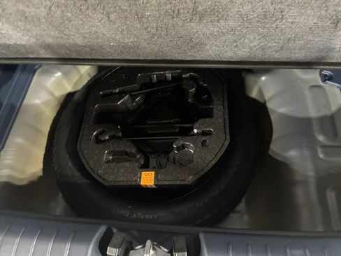 Used 2026 Hyundai Venue SEL FWD image 22