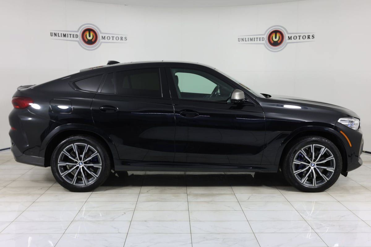 Used 2022 BMW X6 M50i w/ Executive Package AWD/4WD image 2