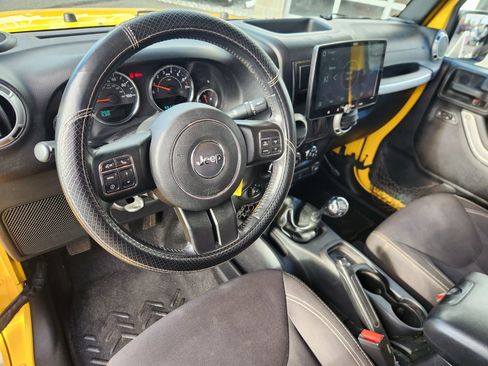 Used 2015 Jeep Wrangler Sahara w/ Connectivity Group image 26