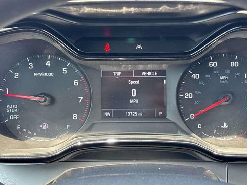 Used 2024 Chevrolet Trax LS w/ LS Convenience Package FWD image 16