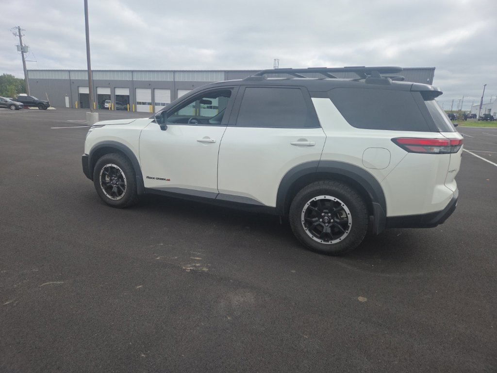 Used 2024 Nissan Pathfinder Rock Creek AWD/4WD image 6