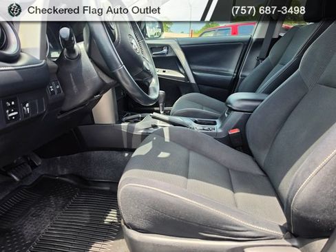 Used 2016 Toyota RAV4 XLE AWD/4WD image 19