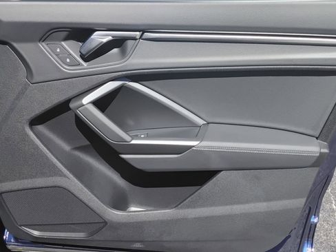 Certified 2025 Audi Q3 2.0T Premium w/ Black Optic Sport Package image 25