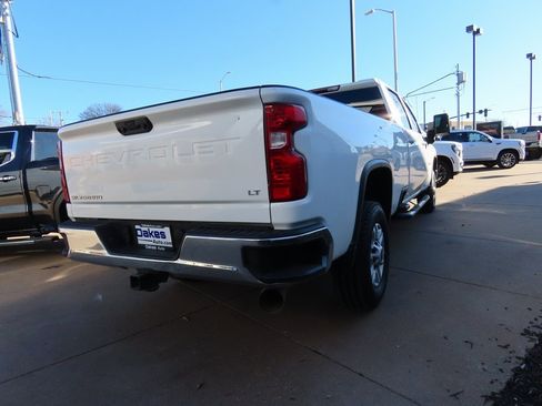 Used 2023 Chevrolet Silverado 2500 LT w/ Convenience Package image 7