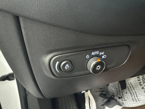 Used 2022 Chevrolet Equinox RS AWD/4WD image 26