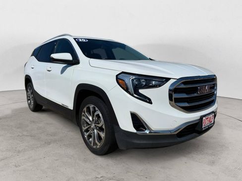 Used 2021 GMC Terrain SLT FWD image 3