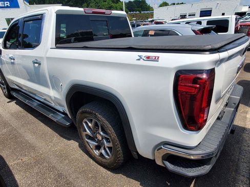 Used 2023 GMC Sierra 1500 SLT w/ SLT Premium Package AWD/4WD image 8