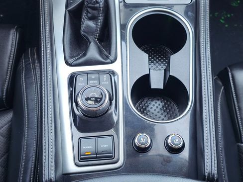 Used 2017 Nissan Maxima Platinum w/ Medallion Package image 22