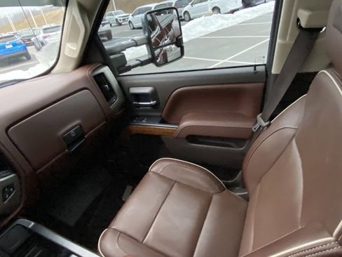 Used 2016 Chevrolet Silverado 3500 High Country w/ Duramax Plus Package image 26