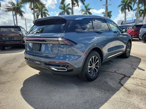 Certified 2025 Lincoln Nautilus Premier AWD/4WD image 6