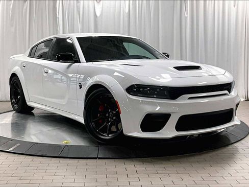 Used 2023 Dodge Charger SRT Hellcat w/ Harman/Kardon Audio Group image 11