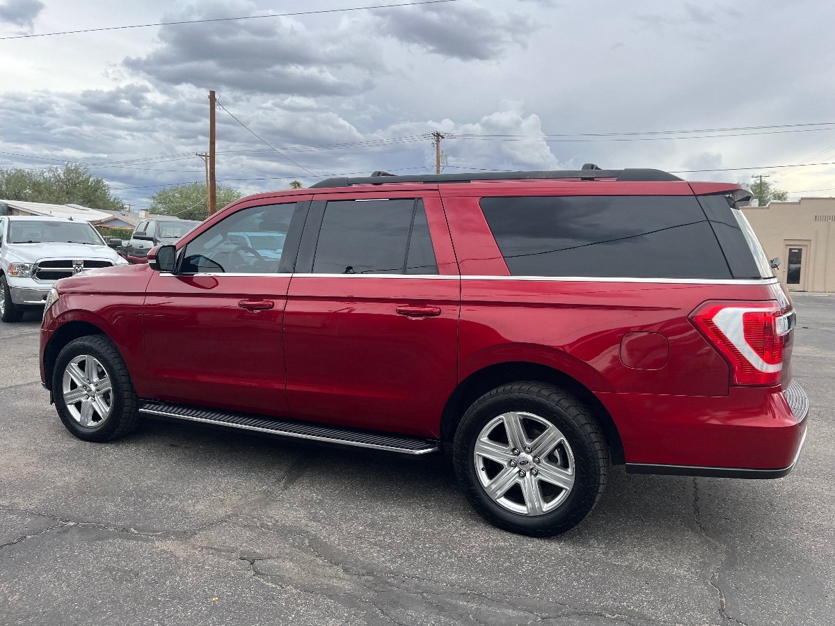 Used 2019 Ford Expedition Max XLT w/ Equipment Group 202A AWD/4WD image 8