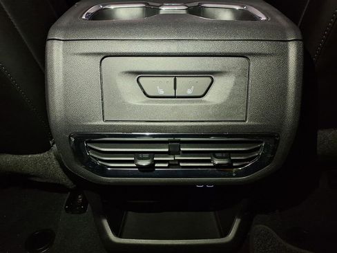 Used 2025 GMC Sierra EV Denali AWD/4WD image 15