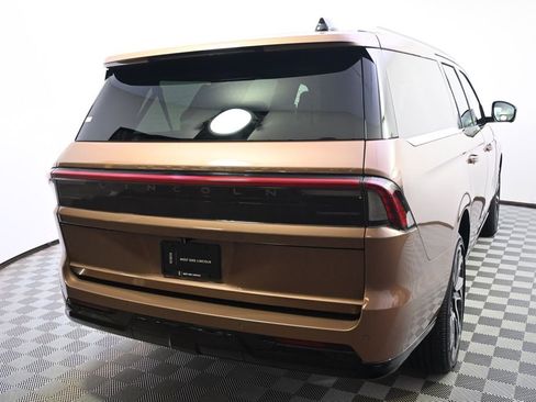 New 2026 Lincoln Navigator L Black Label AWD/4WD image 6