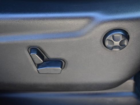 Used 2022 Jeep Grand Cherokee Limited image 16