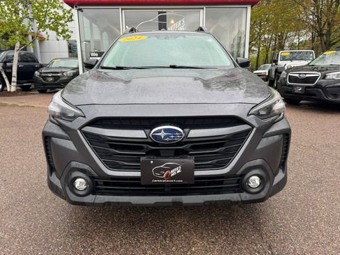 Used 2024 Subaru Outback Premium AWD/4WD image 3
