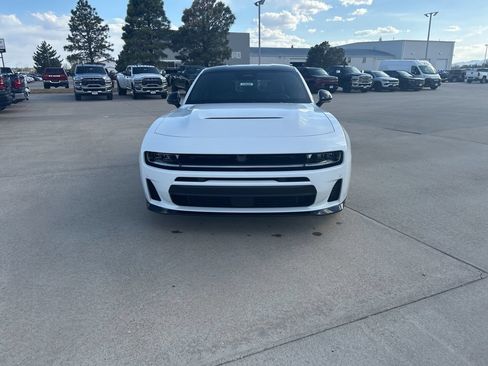 New 2026 Dodge Charger R/T AWD/4WD image 9