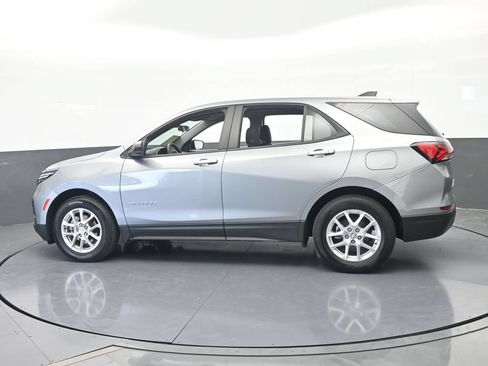 Used 2024 Chevrolet Equinox LS FWD image 3