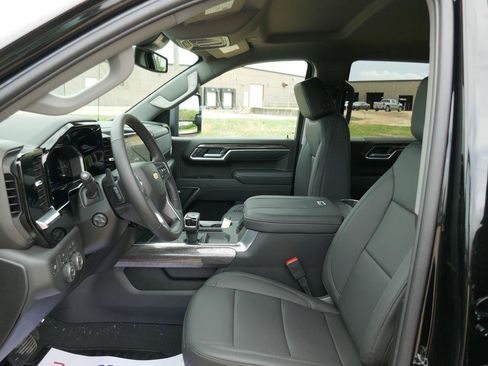 New 2026 Chevrolet Silverado 1500 LTZ w/ Max Trailering Package AWD/4WD image 15