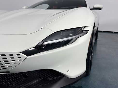 Used 2023 Ferrari Roma RWD image 55