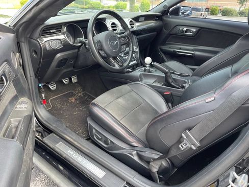 Used 2016 Ford Mustang GT Premium w/ Equipment Group 401A RWD image 5