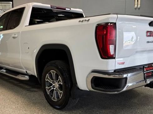 Used 2019 GMC Sierra 1500 SLE w/ SLE Convenience Package AWD/4WD image 4