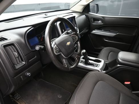 Used 2017 Chevrolet Colorado LT w/ LT Convenience Package image 18