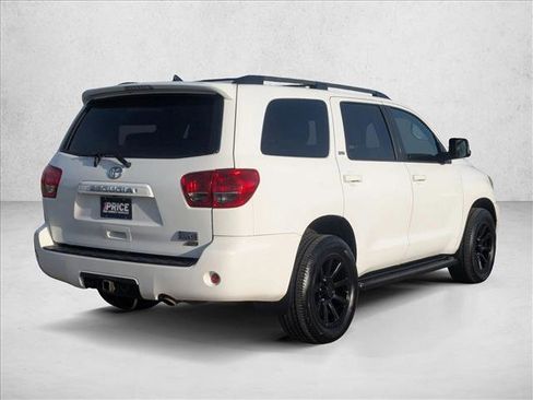 Used 2013 Toyota Sequoia SR5 image 5