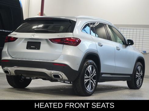 Used 2025 Mercedes-Benz GLA 250 4MATIC image 5