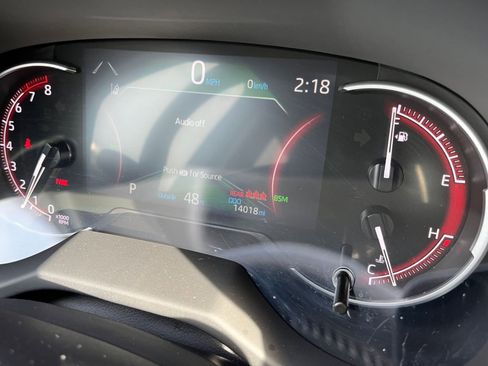 Used 2025 Toyota RAV4 XLE image 40