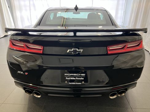 Used 2018 Chevrolet Camaro ZL1 image 8