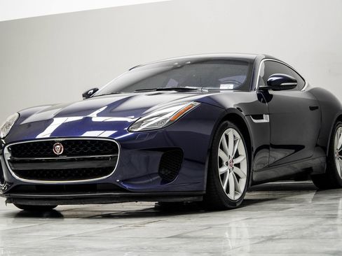 Used 2018 Jaguar F-TYPE Coupe image 8